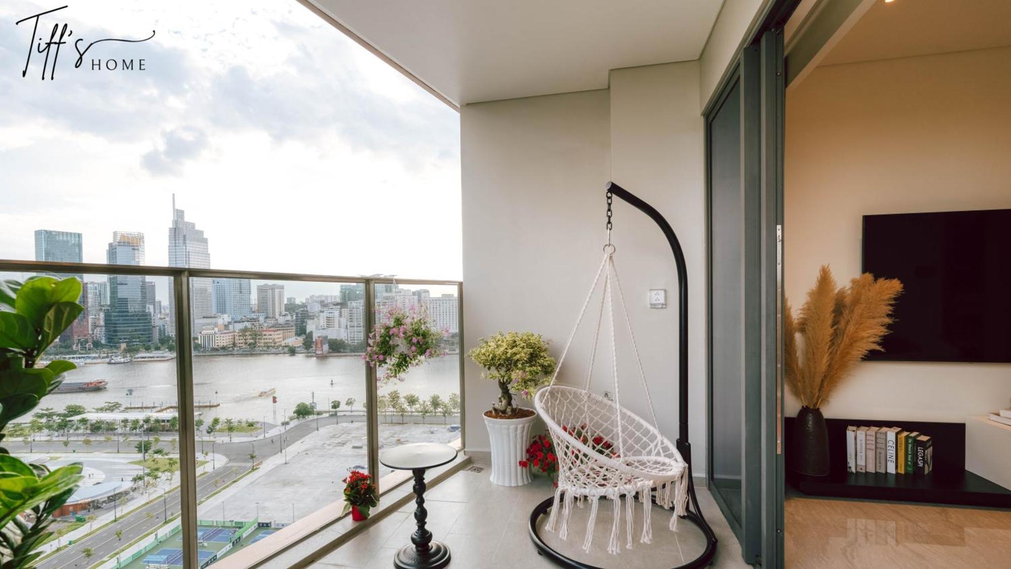 Metropole Thu Thiem - Tiff's Opera Ho Chi Minh City