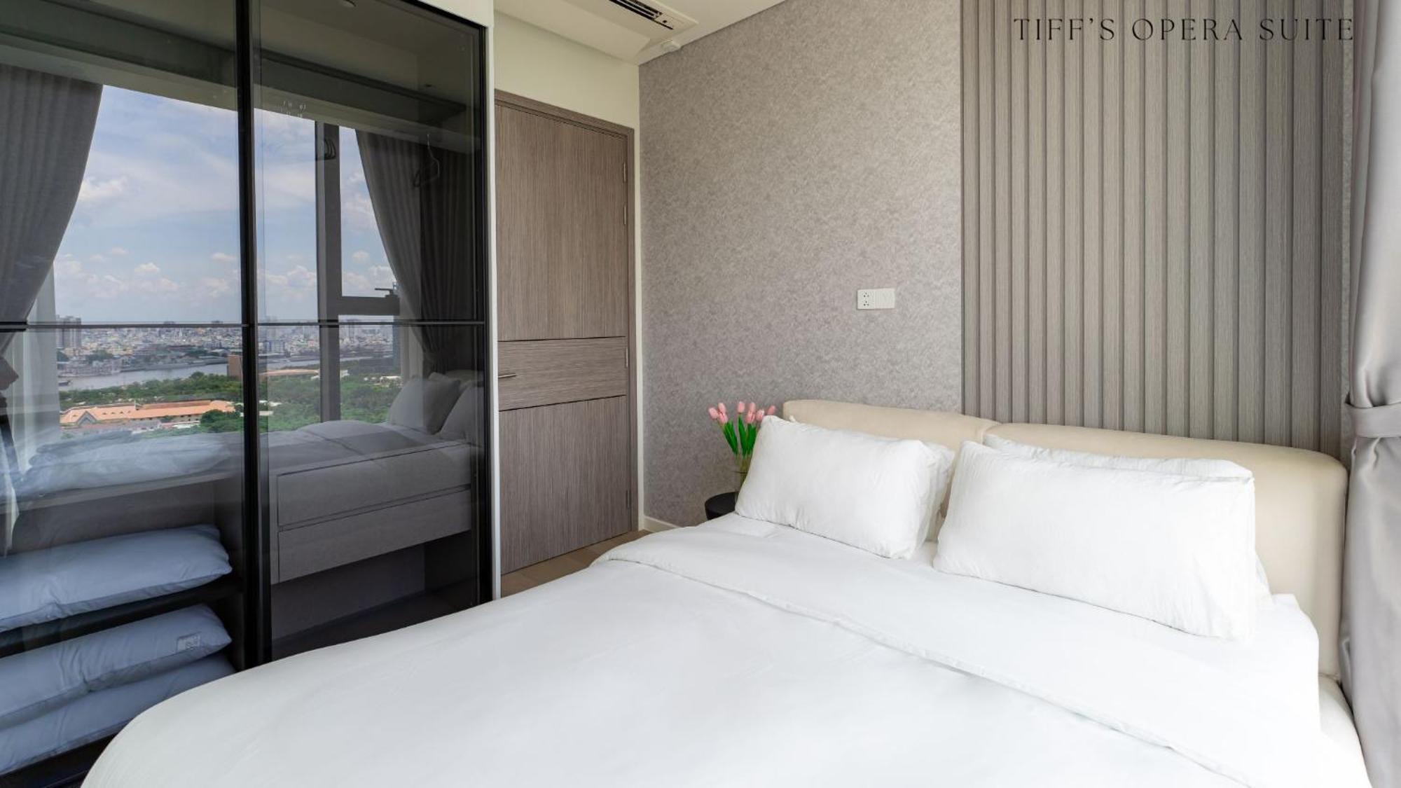 Metropole Thu Thiem - Tiff's Opera Ho Chi Minh City