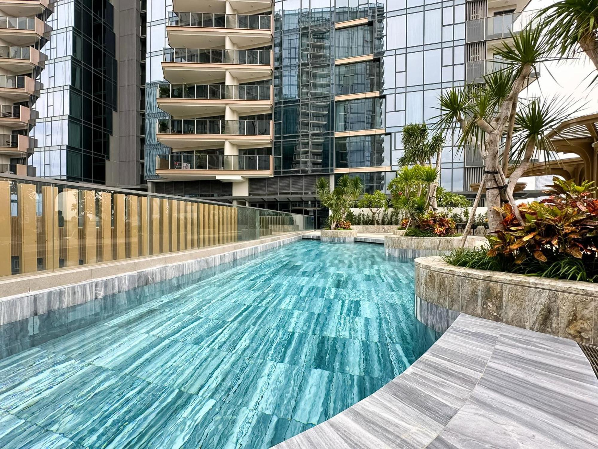 Metropole Thu Thiem - Tiff's Opera Apartment *
