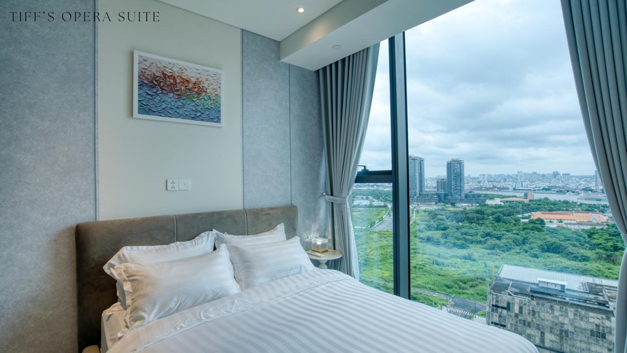Metropole Thu Thiem - Tiff's Opera Ho Chi Minh City